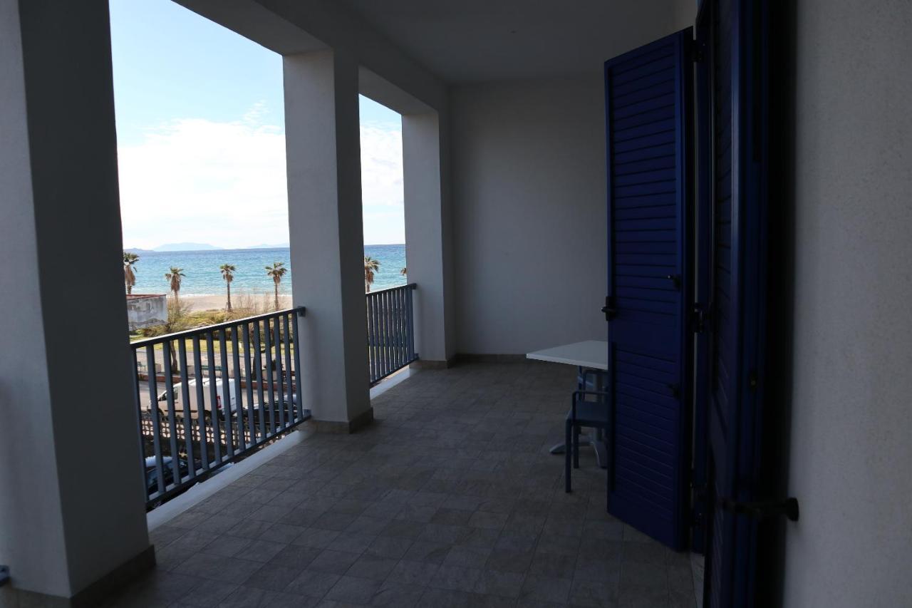 Karma Resort Venetico Exterior photo